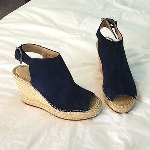 Kenneth Cole 9 espadrille wedge platform deep blue leather suede buckle heel 4in